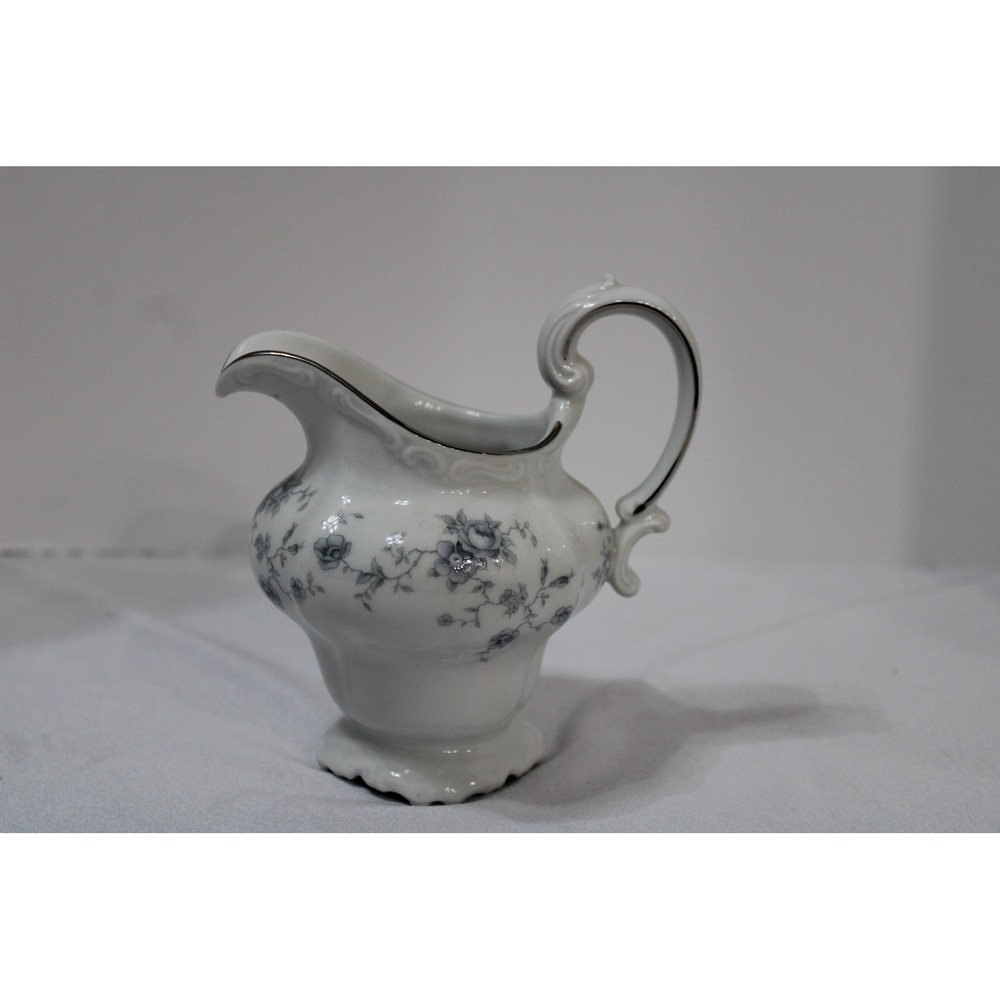 Johann Haviland Blue Garland Creamer Bavaria Germany Fine China Platinum Trim